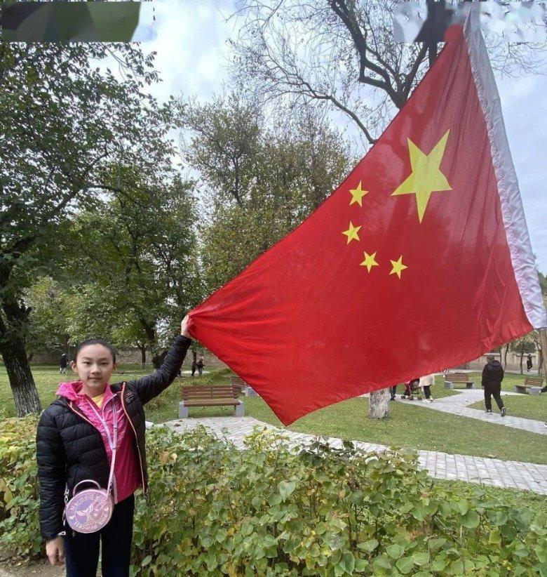 职场女性穿通勤装,通勤装怎样穿搭会更有范? - 机智问答网页